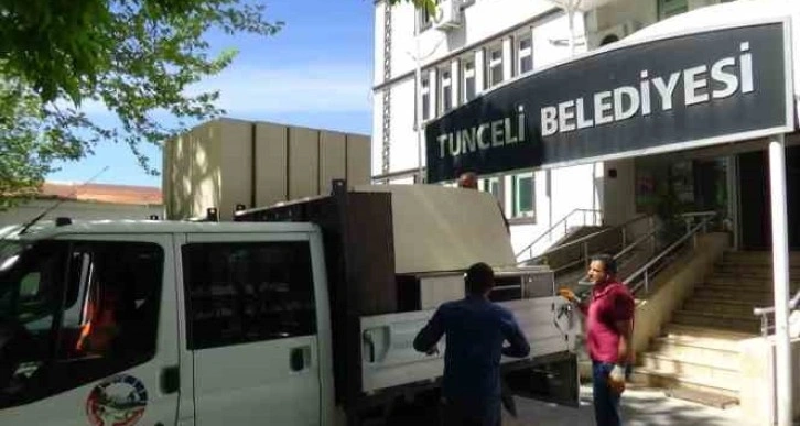 Tunceli Belediyesi hizmet binası depreme dayanıksız çıkınca boşaltıldı