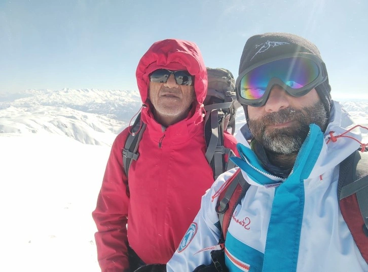 Tunceli Dağcılarından Bağır Dağı'na Anlamlı Tırmanış