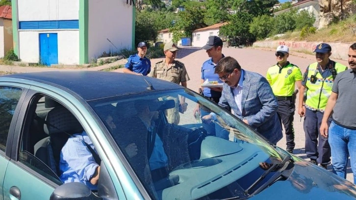 Tunceli'de çocukları mutlu eden yol kontrolü