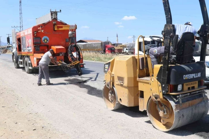 Turgutlu Belediyesi ekipleri kentin her köşesinde
