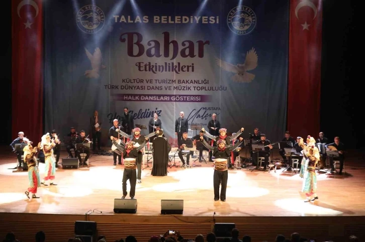 Türk Dünyası bu gösteride buluştu
