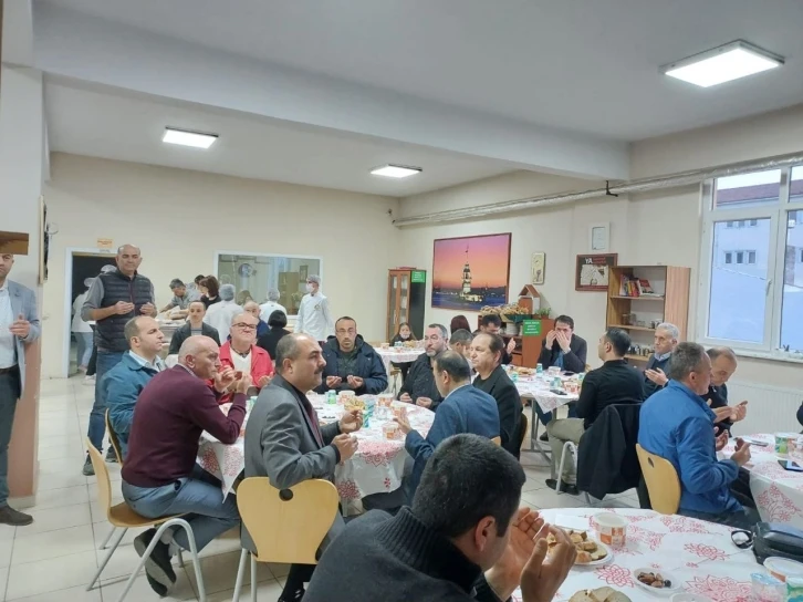 Türk Eğitim Sen’liler iftarda bir araya geldi
