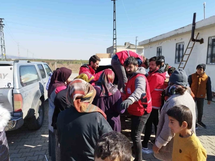 Türk Kızılay Diyadin Şubesi’nden deprem bölgesine yardım
