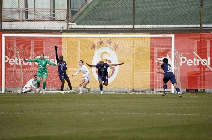 Turkcell Kadın Futbol Süper Ligi: Galatasaray: 1 - Gaziantep Asya Spor: 4
