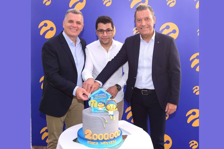 Turkcell Superonline fiberde iki milyon müşteriyi aştı