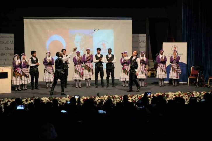 Türkçeyi öğrenen uluslararası öğrencilerden renkli mezuniyet töreni
