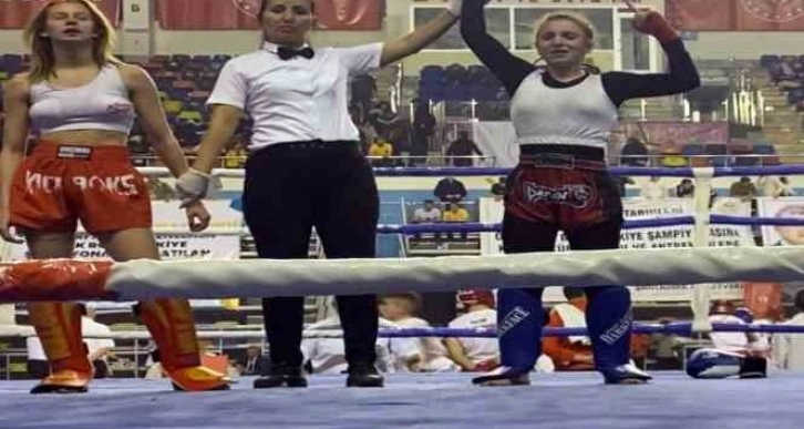 Türkiye Kick Boks Turnuvası’nda Sakaryalı şampiyon