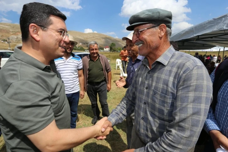 Tütüncü, AK Parti’nin çoban ateşinin yaktığı Söbüce Yaylası’nda
