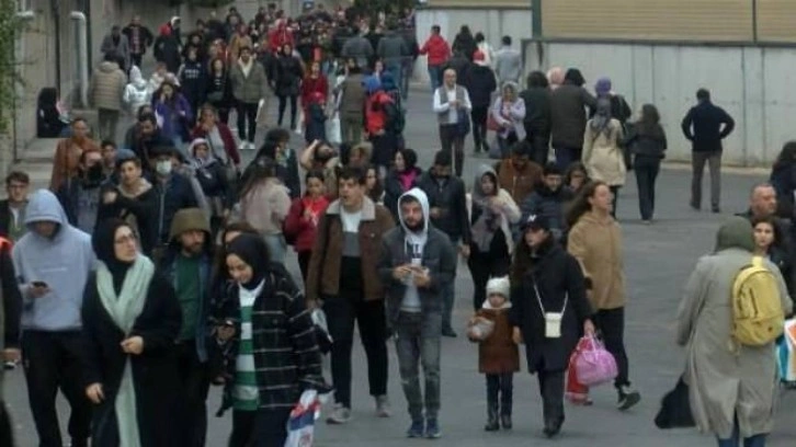 TÜYAP Kitap Fuarı'nda son gün yoğunluğu