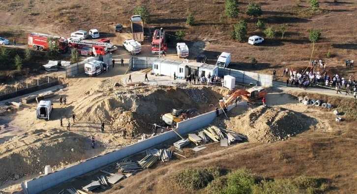 Tuzla’da göçük altındaki 2 işçinin cansız bedenine ulaşıldı. Çıkarma çalışmaları devam ediyor
