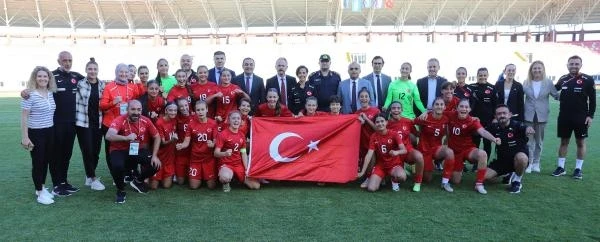 U17 Kız Milli Takımı, A Ligi'ne yükseldi