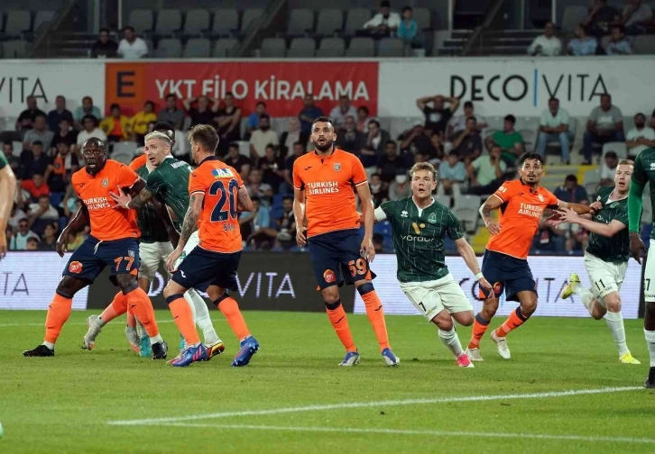 UEFA Avrupa Konferans Ligi: Medipol Başakşehir: 0 - Breidablik: 0 (Maç devam ediyor
