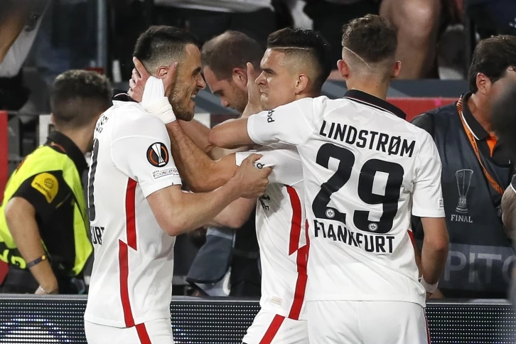 UEFA Avrupa Ligi şampiyonu E. Frankfurt
