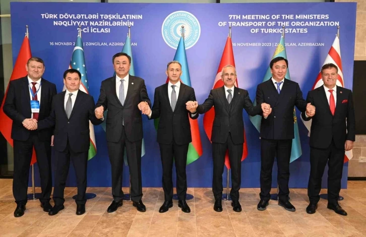 Ulaştırma ve Altyapı Bakanı Uraloğlu: “Zengezur bağlantısı Kafkasya’daki normalleşme için hayati önem taşıyor”
