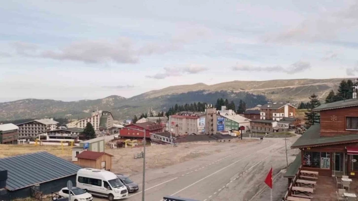 Uludağ’daki işletmecilerden örnek yıkım
