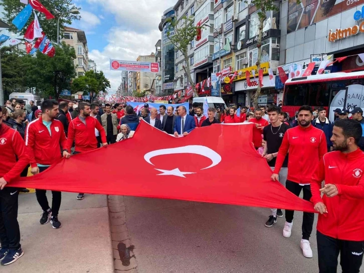 Ümraniye Belediyesi’nden ’Gençlik ve Spor Yürüyüşü’
