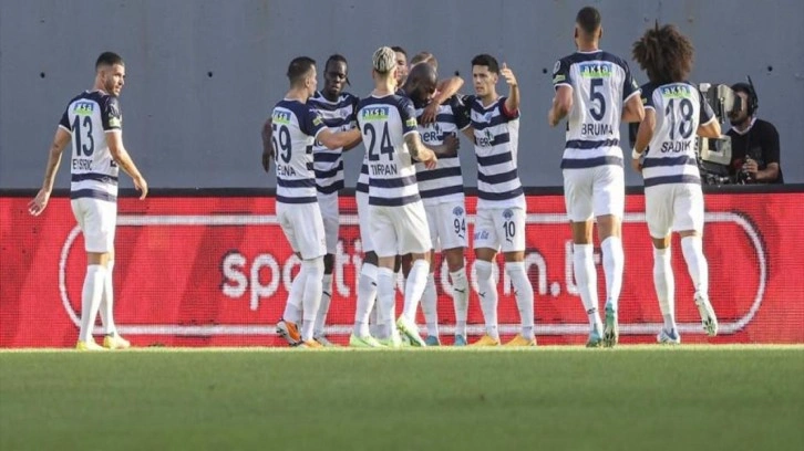 Ümraniyespor galibiyete hasret! Kasımpaşa 2 golle güldü