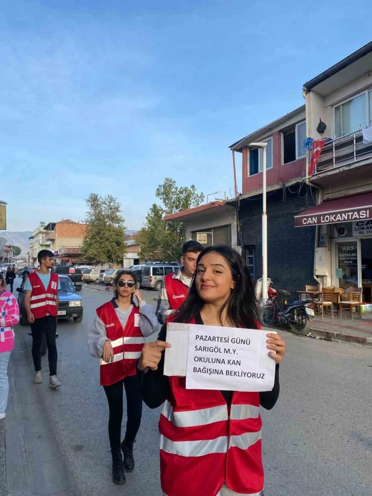 Üniversiteli öğrencilerden kan bağışına davet
