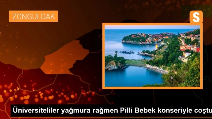 Üniversiteliler yağmura rağmen Pilli Bebek konseriyle coştu