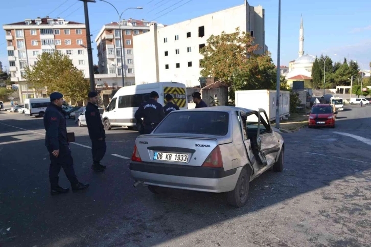 Üniversitelilerin derse yetişme telaşı kazayla bitti: 5 yaralı
