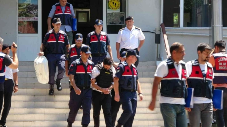 Ünlü eğitimci Arıkan’ın ve şoförünün katil zanlısı adliyeye sevk edildi
