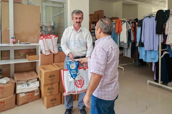 Uşak Belediyesi glutensiz ve düşük proteinli un yardımını sürdürüyor
