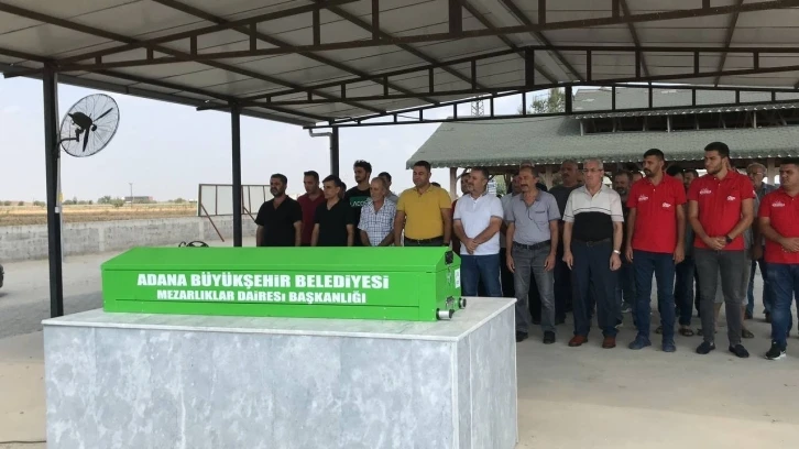 Vahşice öldürülen Ezgi gözyaşları içinde toprağa verildi
