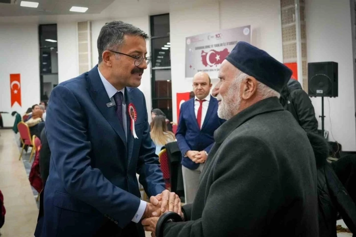 Vali Ali Çelik, iftar yemeğinde şehit aileleri ile bir araya geldi
