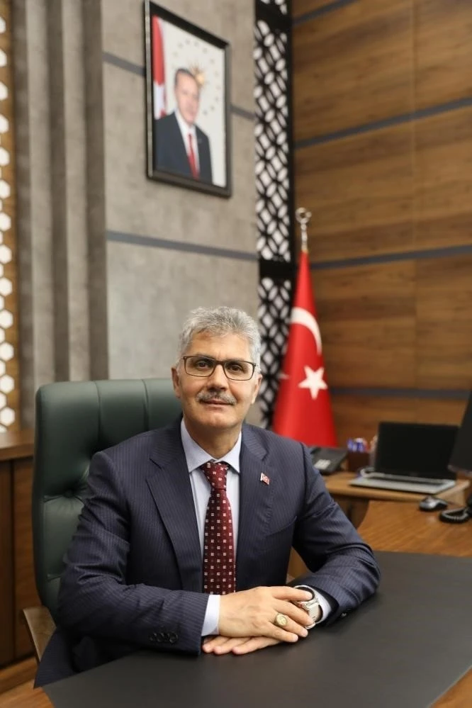 Vali Cahit Çelik: &quot;3 aylara erişmenin huzurunu yaşıyoruz&quot;
