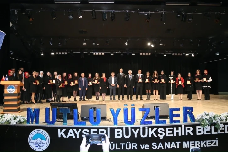 Vali Çiçek Ve Başkan Büyükkılıç, özel çocuklarla kucaklaştı
