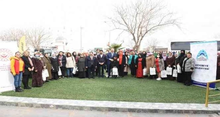 Vali Erin ve Eşi Gülhan Erin kadınlarla bir araya geldi