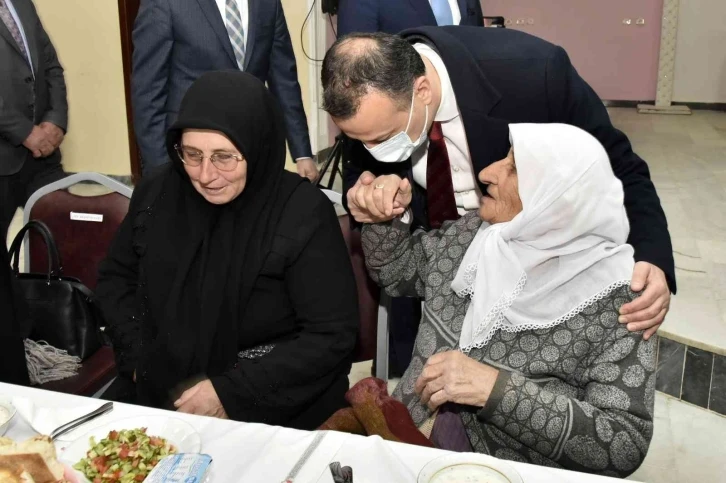 Vali Taşbilek ilçe iftar programlarının finalini Şiran’da yaptı
