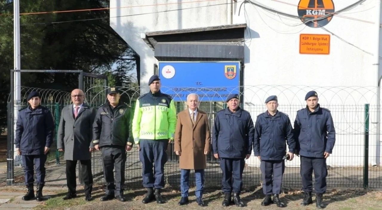 Vali Turan, trafik ve asayiş noktalarındaki çalışmaları inceledi
