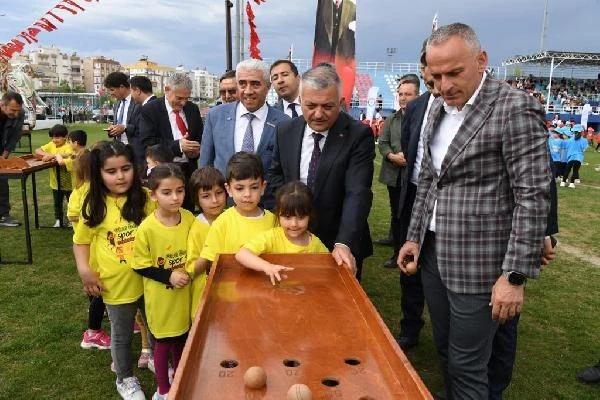 Vali Yazıcı: Sağlıklı nesiller yetiştirmenin olmazsa olmazı spordur