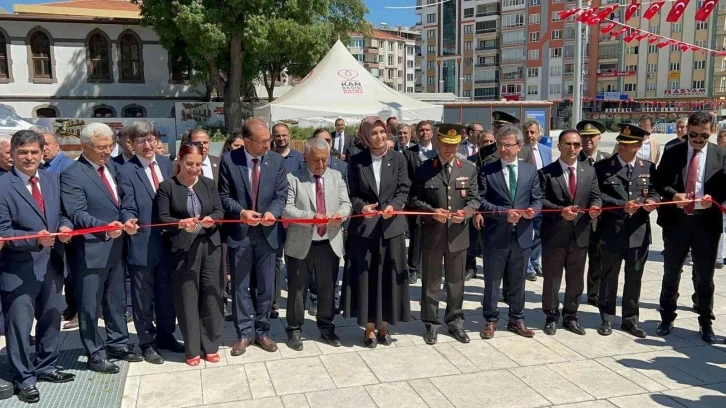 Vali Yiğitbaşı: "Milletimiz yine tek yumruk her zamanki gibi"
