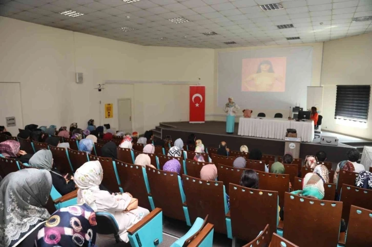 Van Büyükşehir Belediyesinden kadınlara sağlık eğitimi
