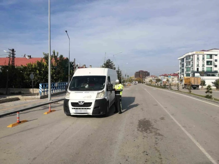 Van’da 20 araç trafikten men edildi
