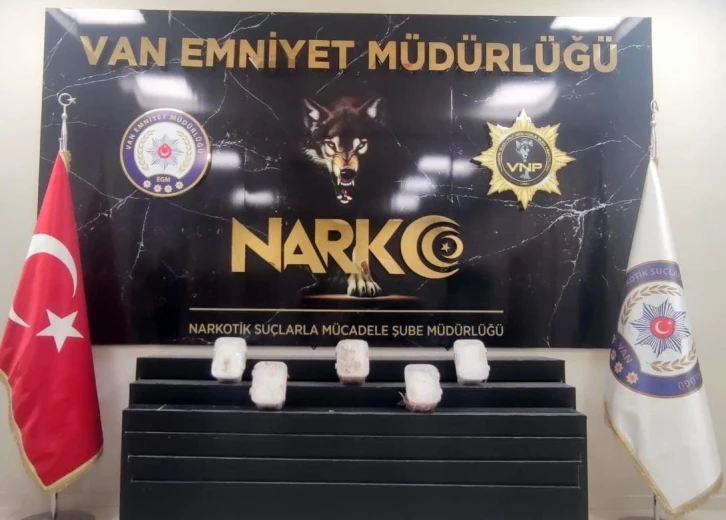 Van’da 5 kilo 632 gram metamfetamin ele geçirildi
