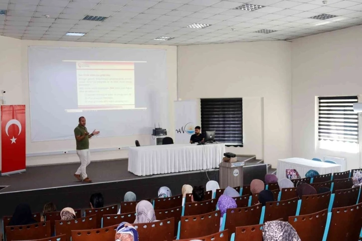 Van’da ‘Erken Yaşta Evlilik’ konulu seminer
