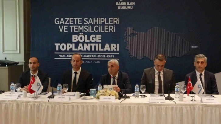 Van’da gazete sahipleri ve temsilcileri bölge toplantısı
