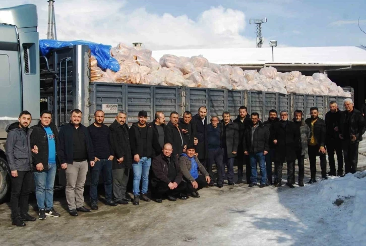 Van esnafından deprem bölgesine 70 bin adet ekmek gönderildi
