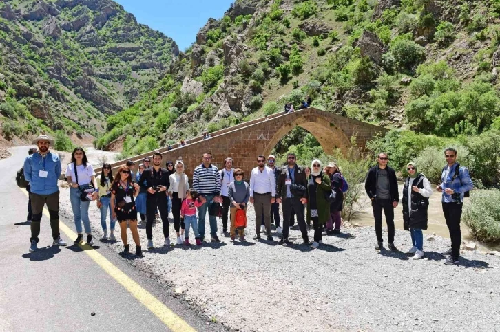 Van Fotoğraf Maratonu" Çatak’ta devam etti
