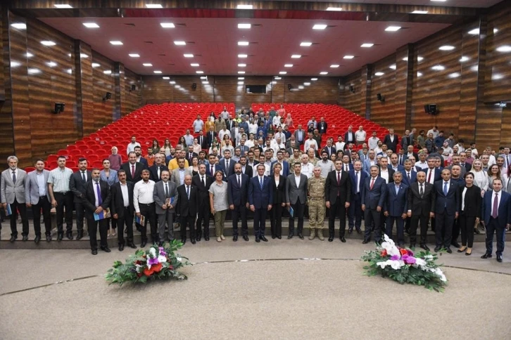 Van’ın geleceği çalıştayı değerlendirme toplantısı yapıldı
