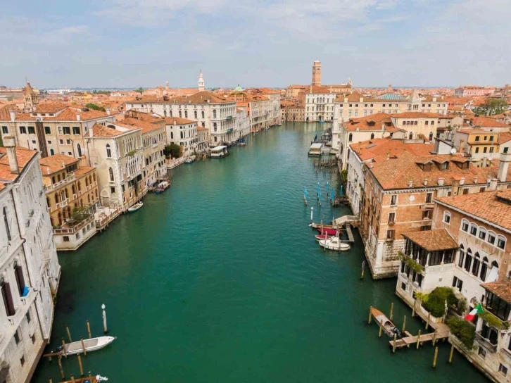 Venedik’e günübirlik gelen turistlerden giriş ücreti alınmasına onay
