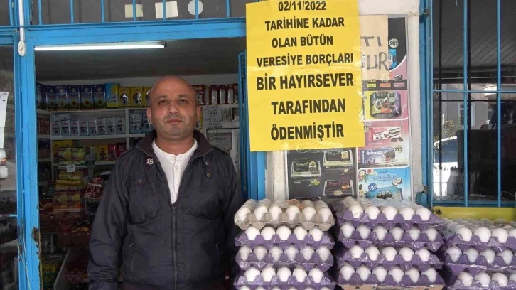 Veresiye defterini satın aldı, mahallelinin tüm borcunu ödedi
