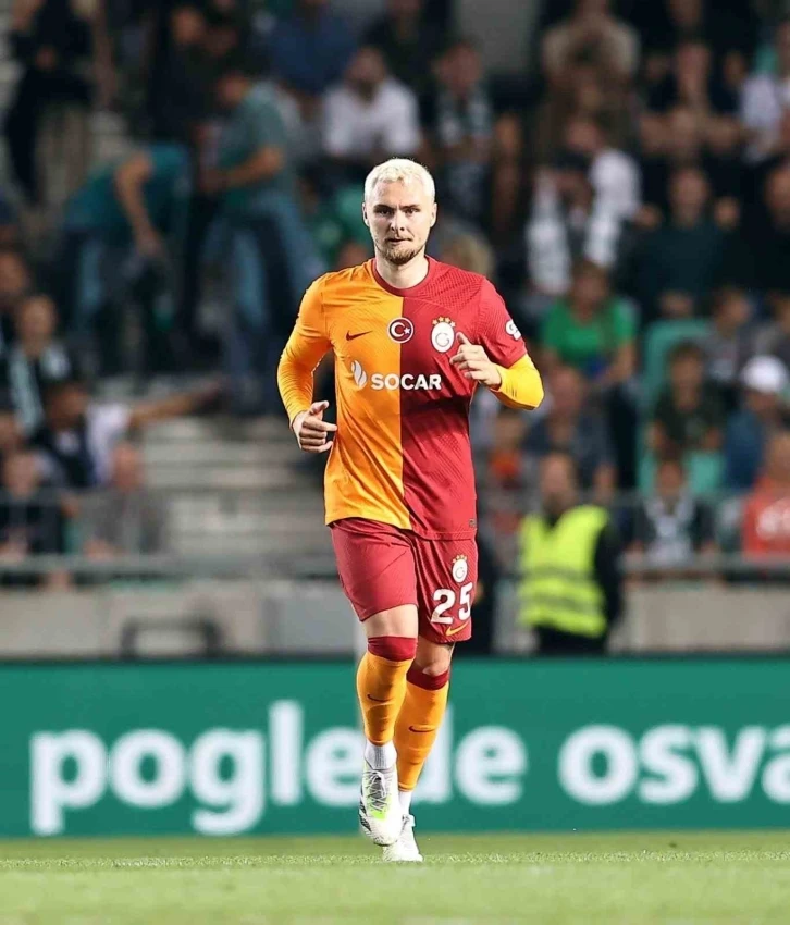 Victor Nelsson: "Manchester United maçında oynamadığım için hayal kırıklığına uğradım"
