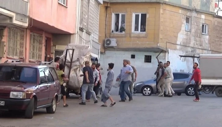 Yabancı uyruklular arasında sopalı bıçaklı kavga: 3 yaralı