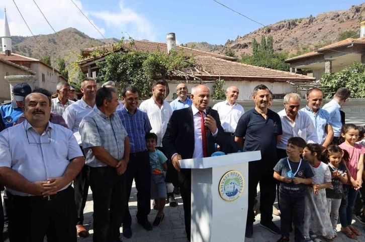 Yahyalı Belediyesi, Çavdaruşağı Mahallesi’ndeki hizmetlerin açılışını yaptı
