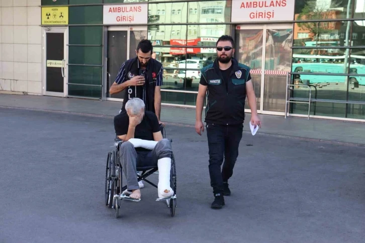 Yakalanacağını anladı, 1’inci kattan atladı
