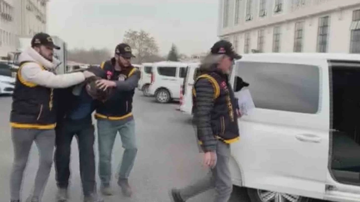 Yakalanan firari cinayet zanlısının aylardır barakalarda saklandığı ve terör örgütü mensubu olduğu öğrenildi
